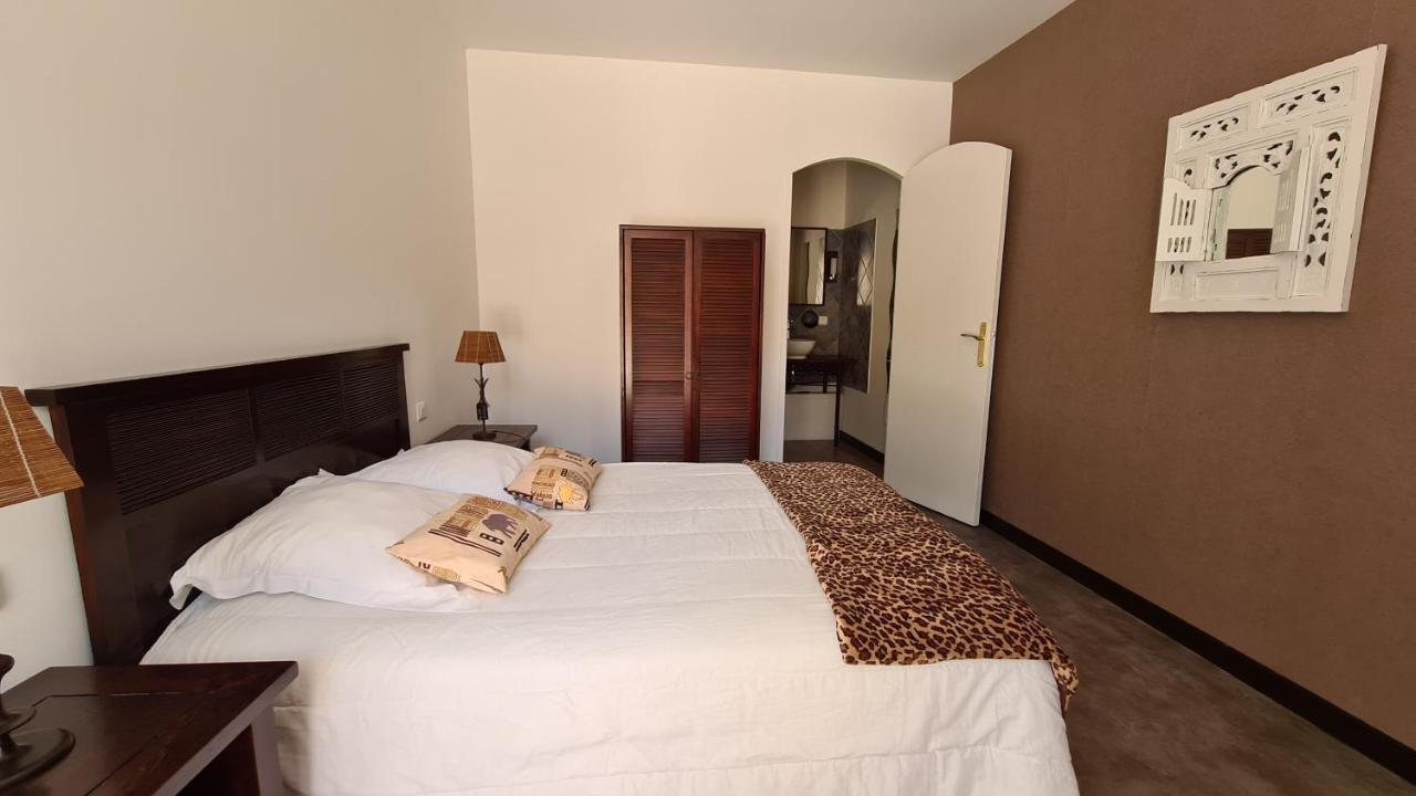 Alysa Hotel 3*